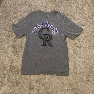 Colorado rockies tee size small. Dark grey and made by Makestic